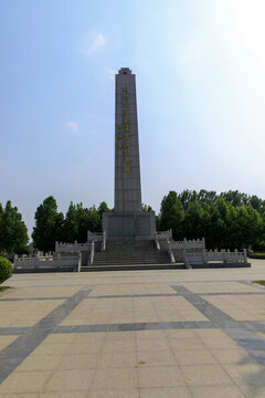 臺前縣劉鄧大軍強(qiáng)渡黃河紀(jì)念碑
