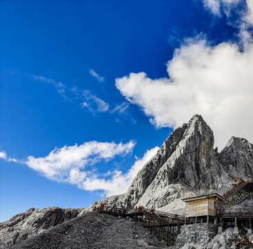 云南玉龍雪山高山云海冰川