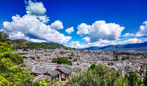 麗江大研古城古民居建筑群全貌