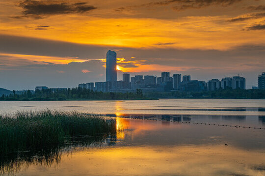 興隆湖夕陽