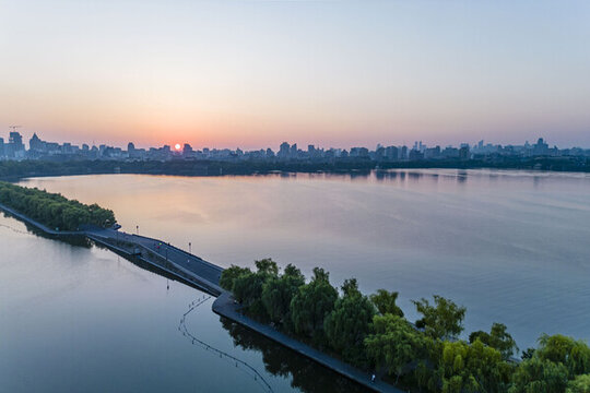 西湖日出風景