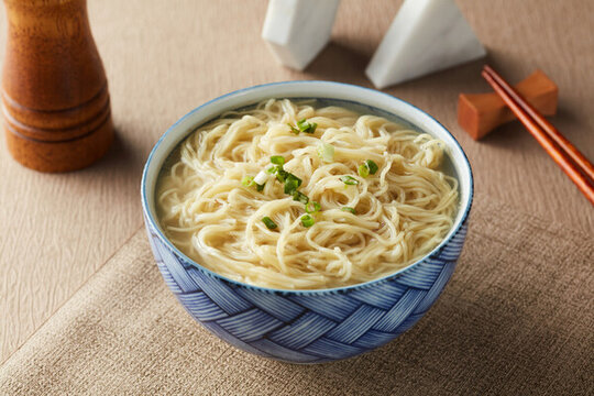 清湯素面