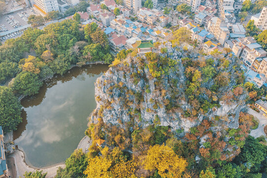 航拍廣西柳州箭盤山公園景觀