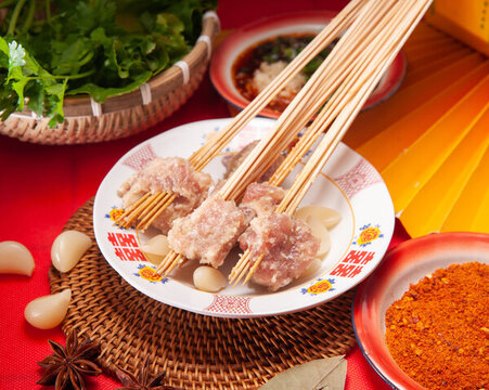 滑肉串串