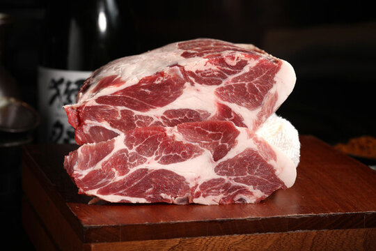 黑豚梅肉