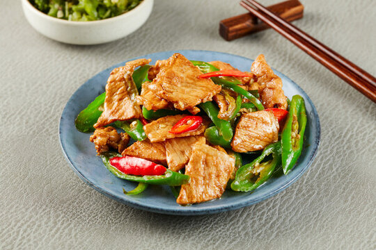 尖椒小炒肉