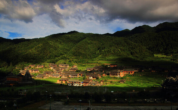 山區(qū)民居