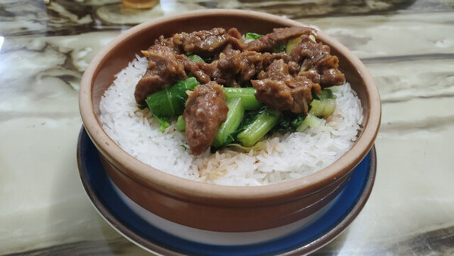 蜜汁排骨飯