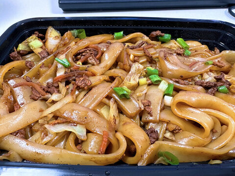 炒河粉
