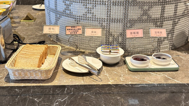 酒店自助早餐