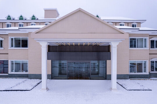 雪山中的酒店