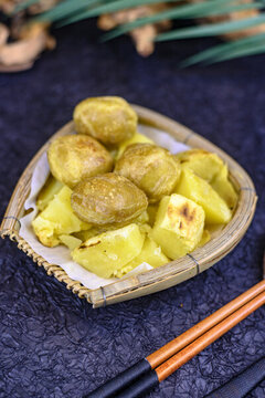 烤洋芋拼豆腐