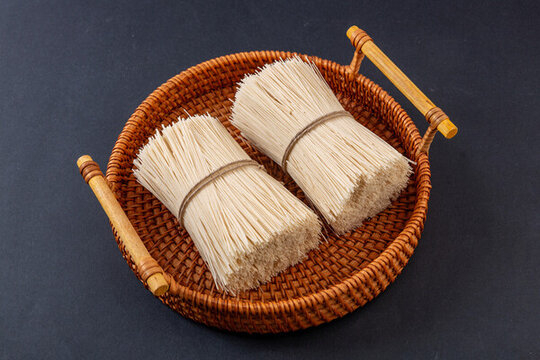 超細(xì)掛面食材特寫