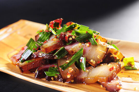 大蒜辣椒炒湘西臘肉