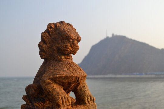 海邊石獅子