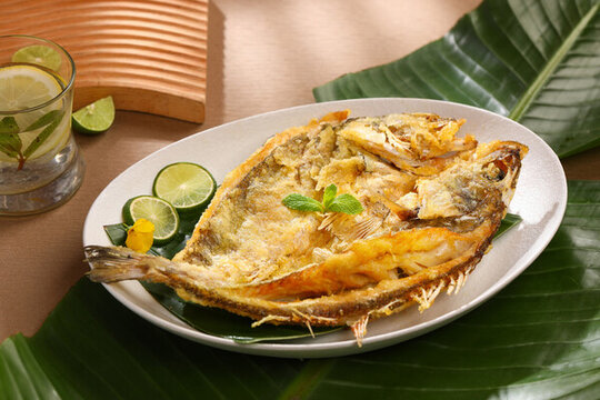 香炸鱸魚(yú)