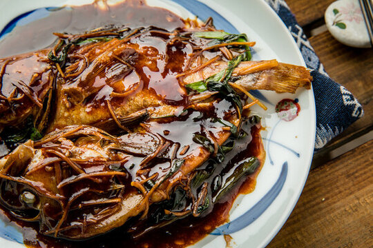 紅燒青石斑魚(yú)