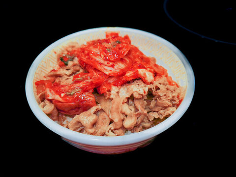 韓國(guó)泡菜牛肉丼飯
