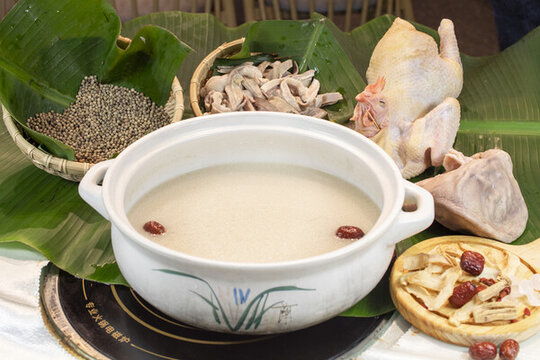 海南椰子雞湯