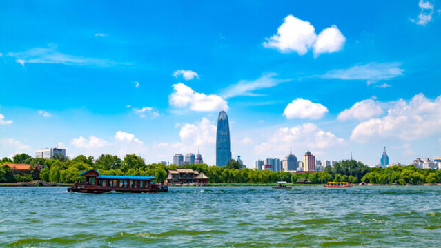 大明湖風(fēng)光