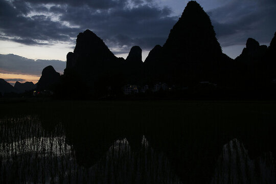 山水風(fēng)景畫