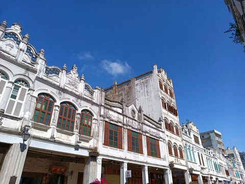 ?？隍T樓老街建筑