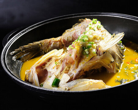 黃燜雄魚