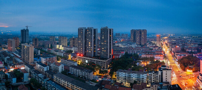 津市市