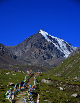 巴爾斯圣山