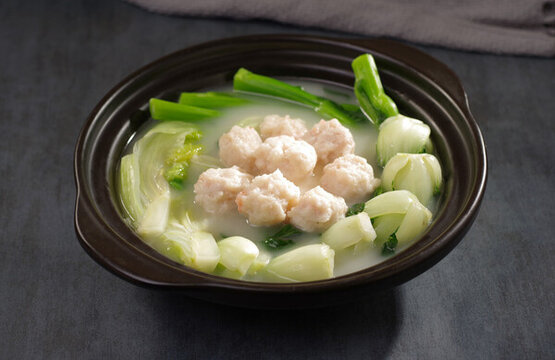 濃湯肉丸什菜煲