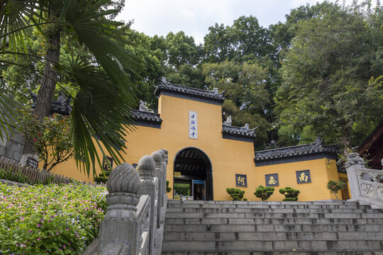 古雞鳴寺