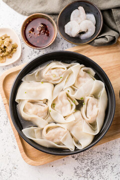 蝦仁鮮肉餛飩