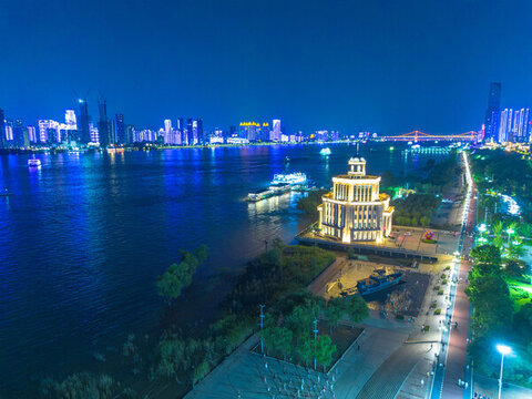 湖北省武漢市漢口江灘夜景風(fēng)光