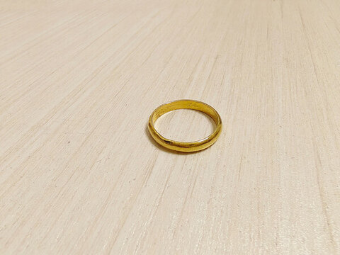 金戒指
