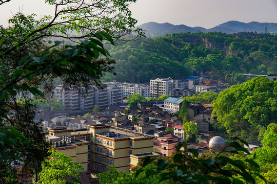 從藍(lán)山看向重慶