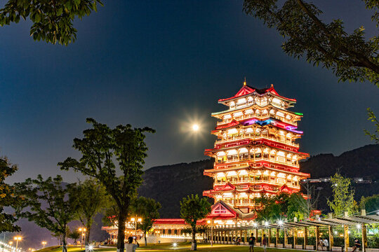 東樓明月