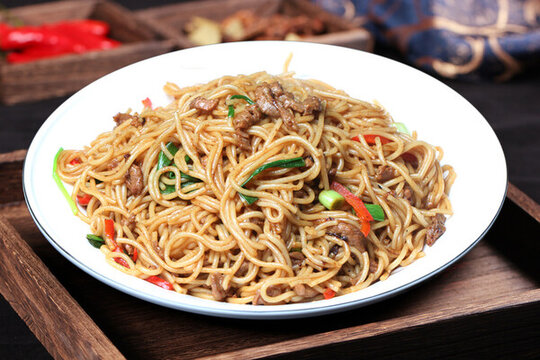 牛肉炒米粉