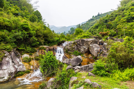 山澗小溪