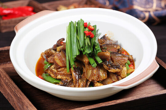 土臘肉燉鱔魚