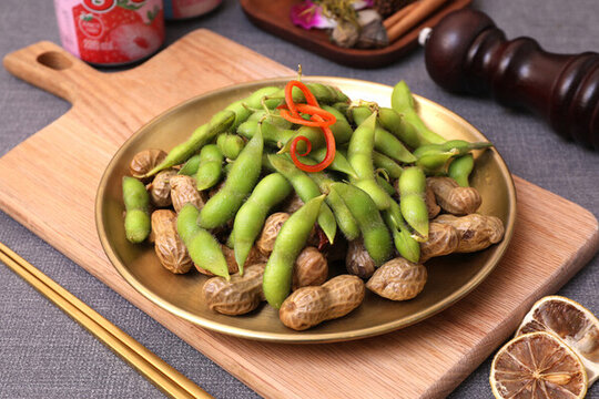 毛豆花生