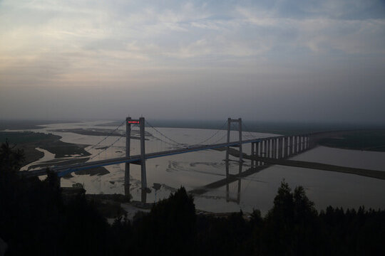 桃花峪黃河大橋