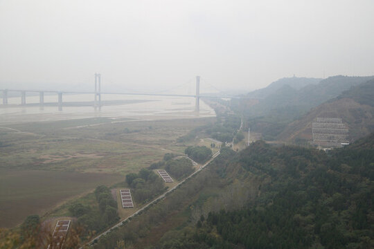 黃河桃花峪大橋