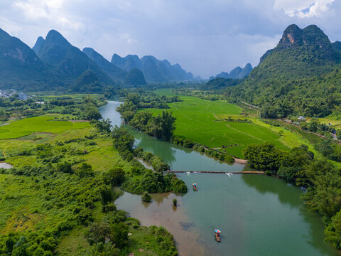 桂林陽(yáng)朔遇龍河
