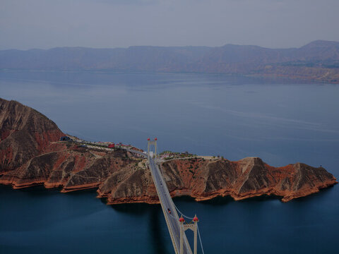 劉家峽庫(kù)區(qū)風(fēng)景