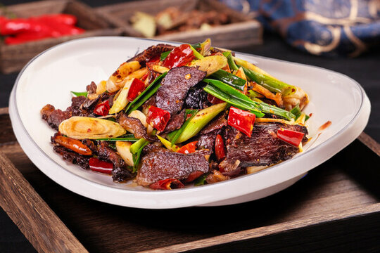大蒜炒臘牛肉