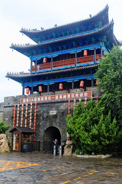 蓬萊閣景區(qū)振揚門