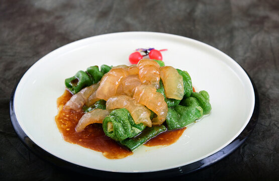 青椒肉碎炒海參