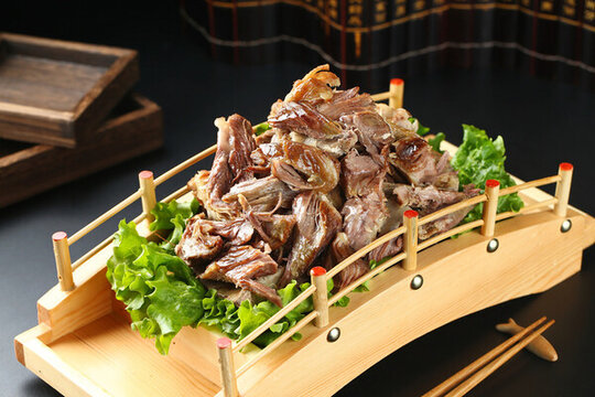 手撕肉蘸醬