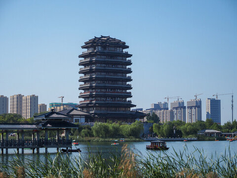 淄博齊盛湖公園的海岱樓建筑