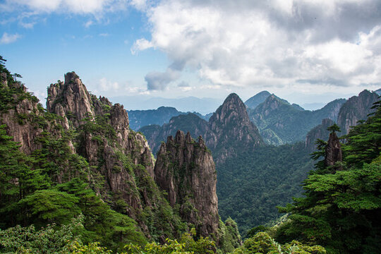 安徽省黃山筆架峰和夢(mèng)筆生花